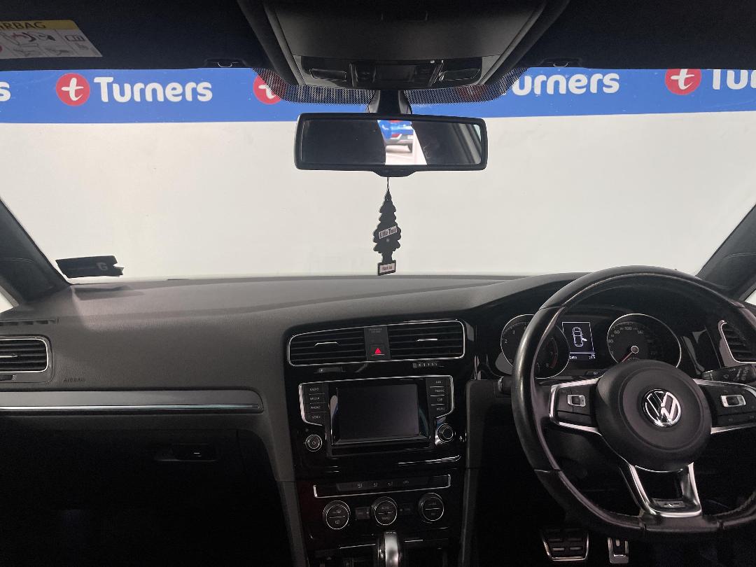 Photo '17' of Volkswagen Golf