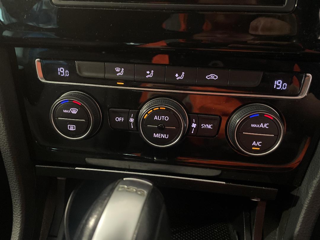 Photo '31' of Volkswagen Golf