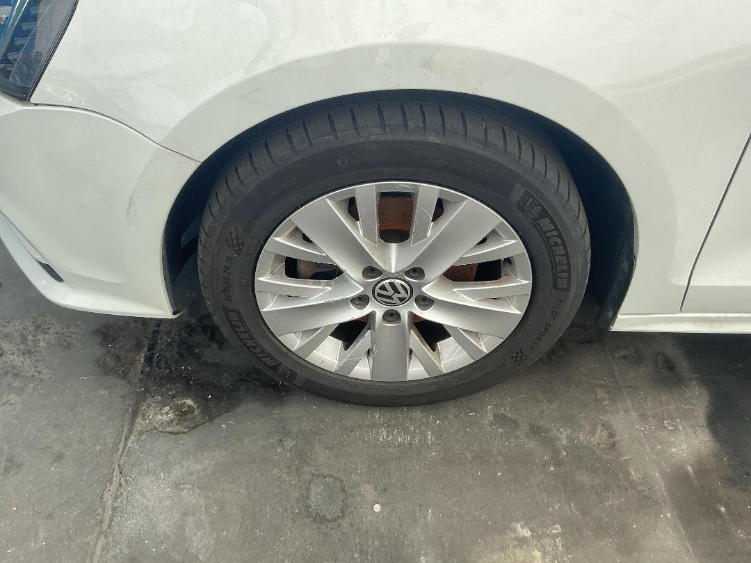 Photo '5' of Volkswagen Jetta Photo '5' of Volkswagen Jetta