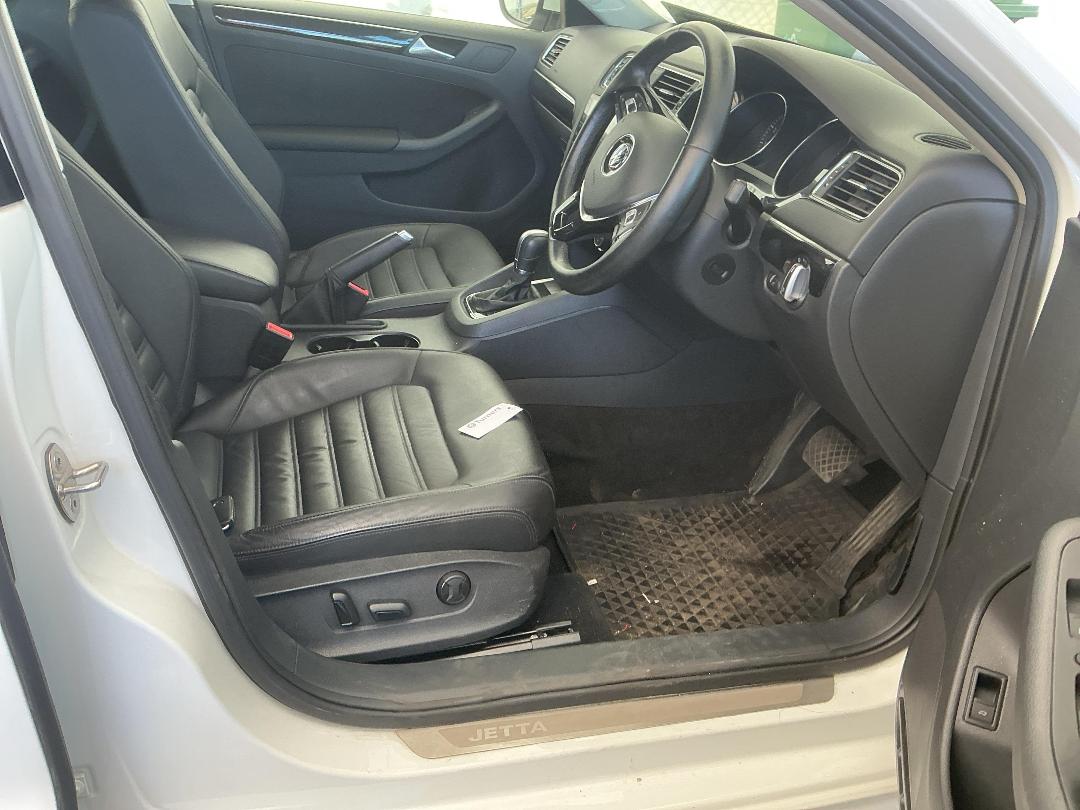 Photo '13' of Volkswagen Jetta Photo '13' of Volkswagen Jetta