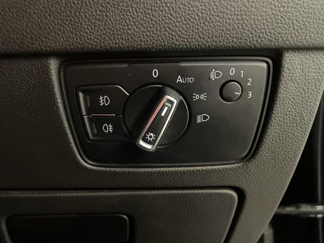 Photo '25' of Volkswagen Passat Photo '25' of Volkswagen Passat