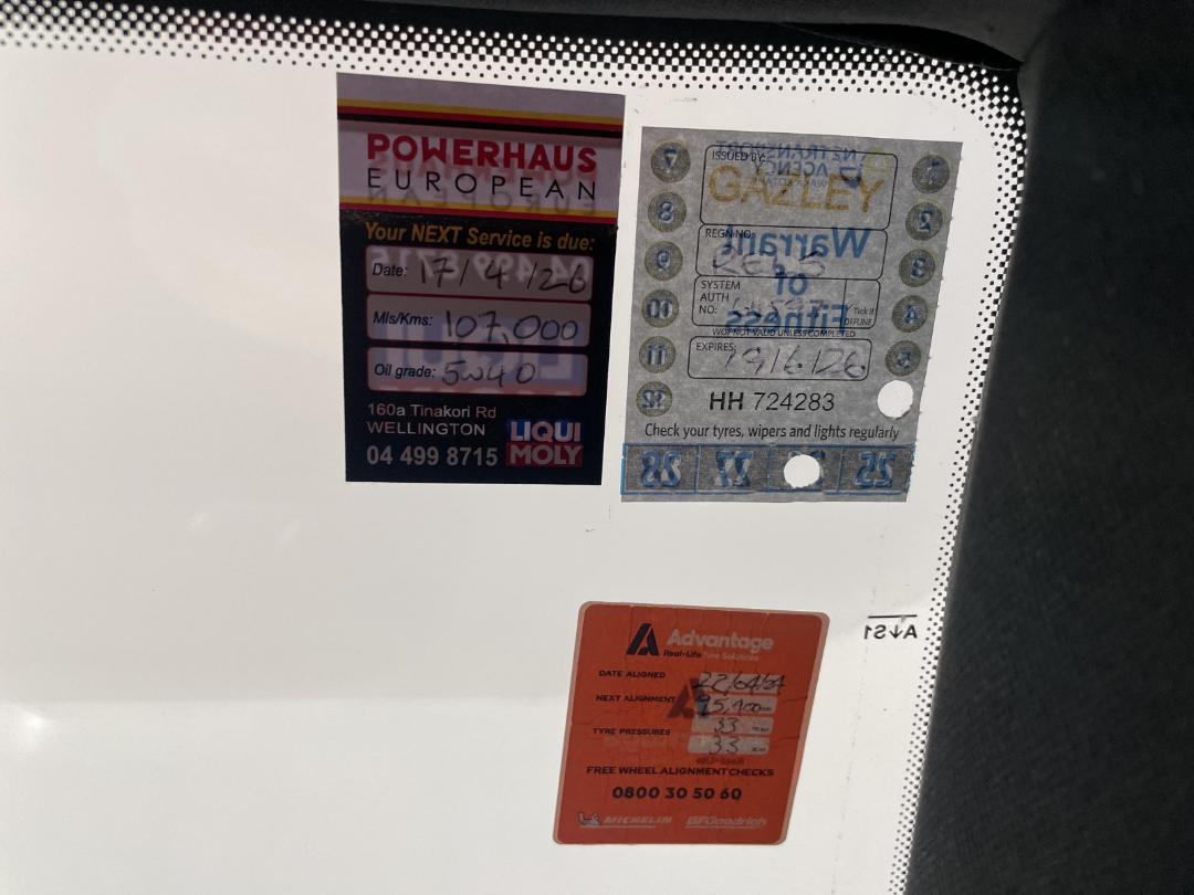 Photo '34' of Volkswagen Passat Photo '34' of Volkswagen Passat