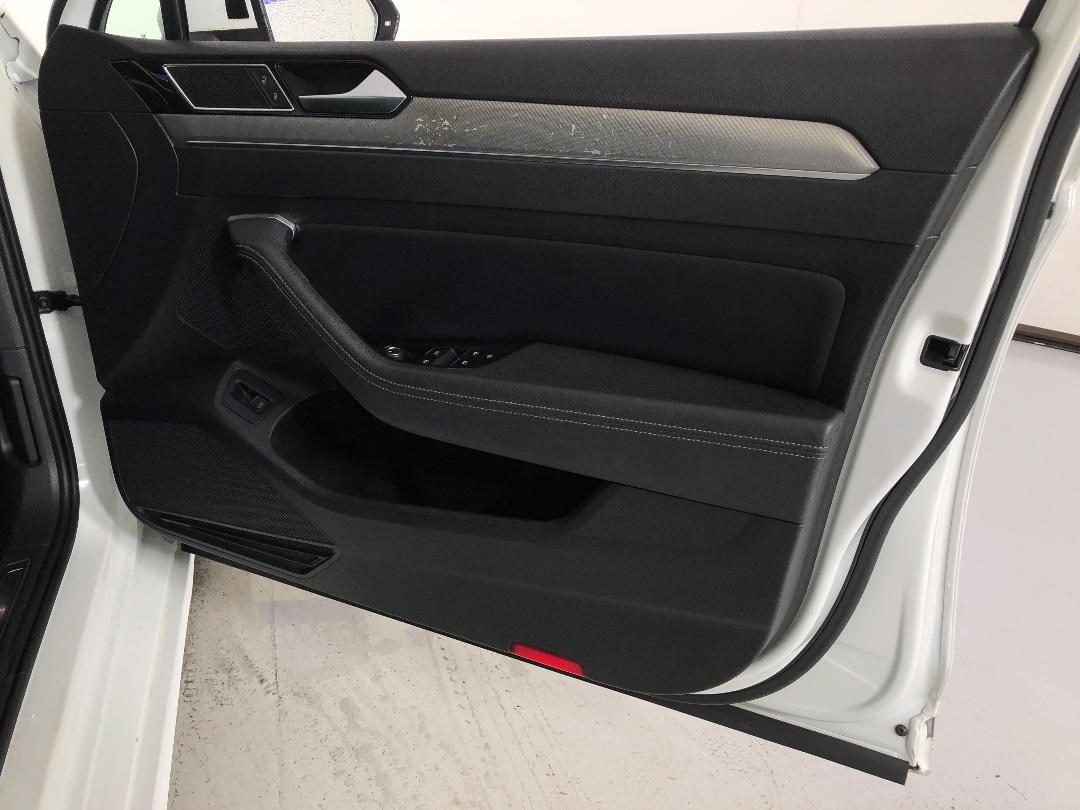 Photo '15' of Volkswagen Passat