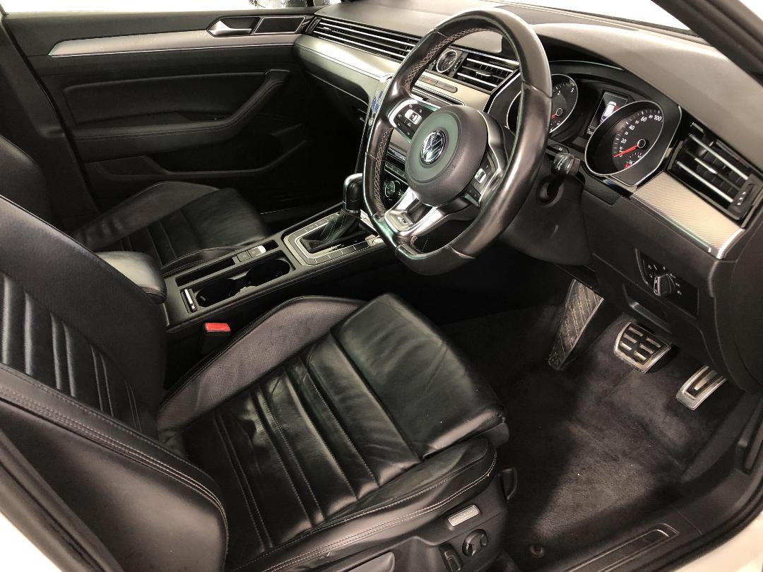 Photo '16' of Volkswagen Passat