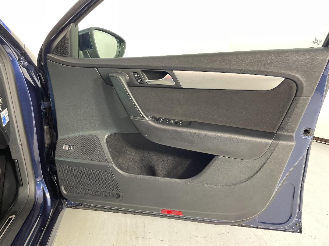 Photo '15' of Volkswagen Passat