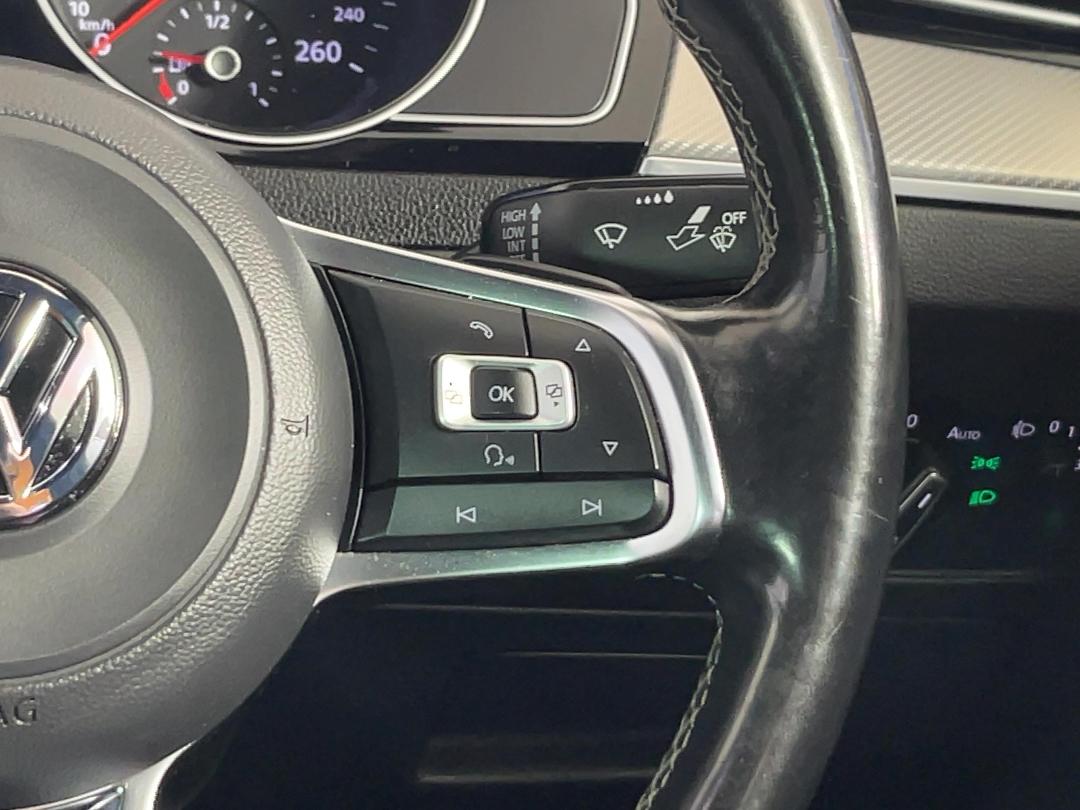 Photo '27' of Volkswagen Passat