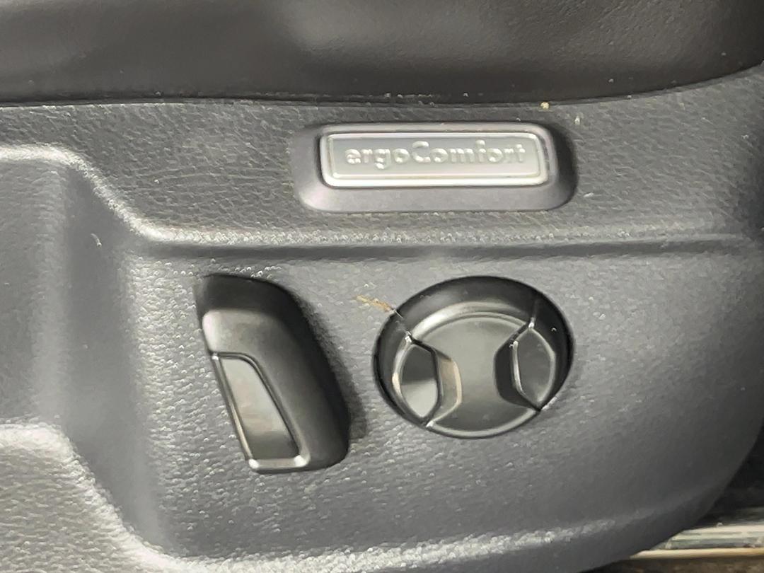 Photo '29' of Volkswagen Passat