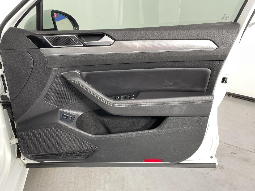 Photo '15' of Volkswagen Passat