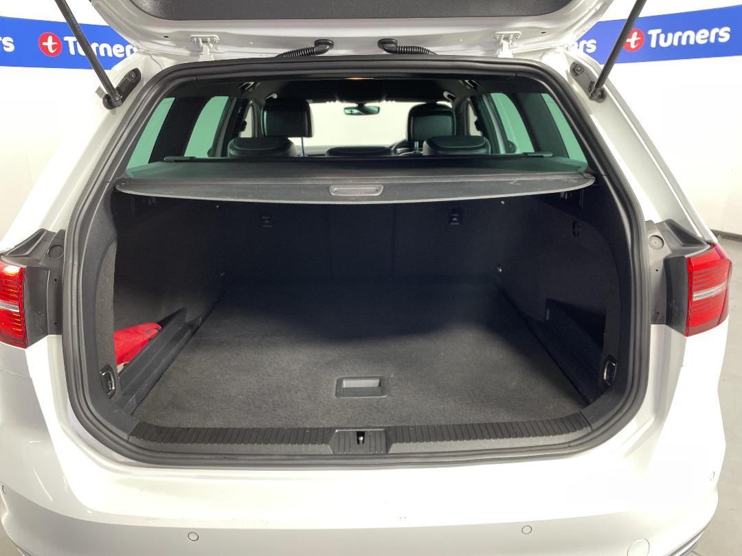 Photo '14' of Volkswagen Passat