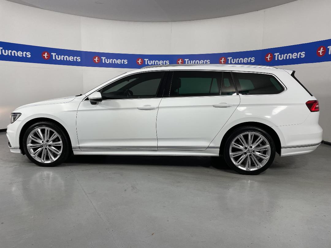 Photo '24' of Volkswagen Passat