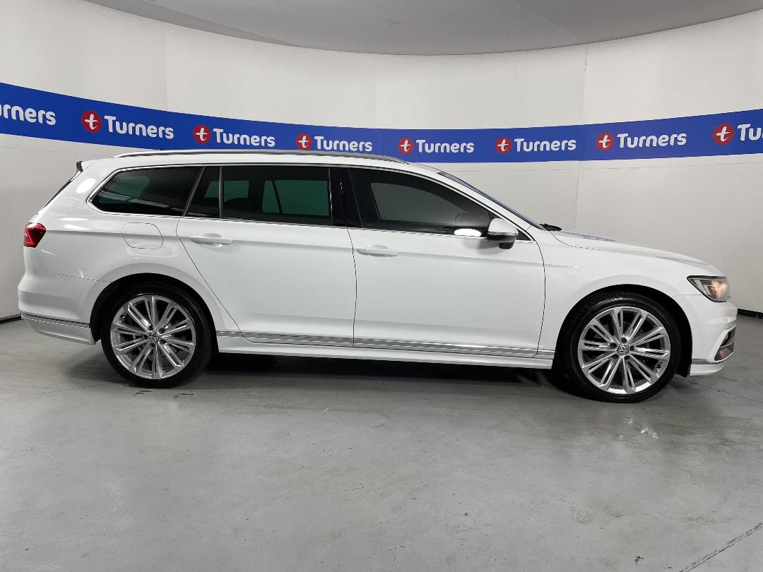 Photo '23' of Volkswagen Passat