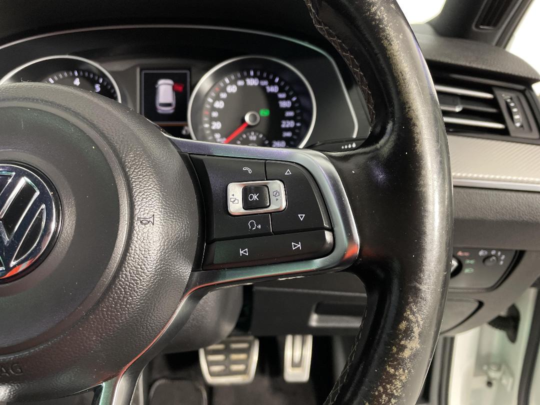 Photo '31' of Volkswagen Passat