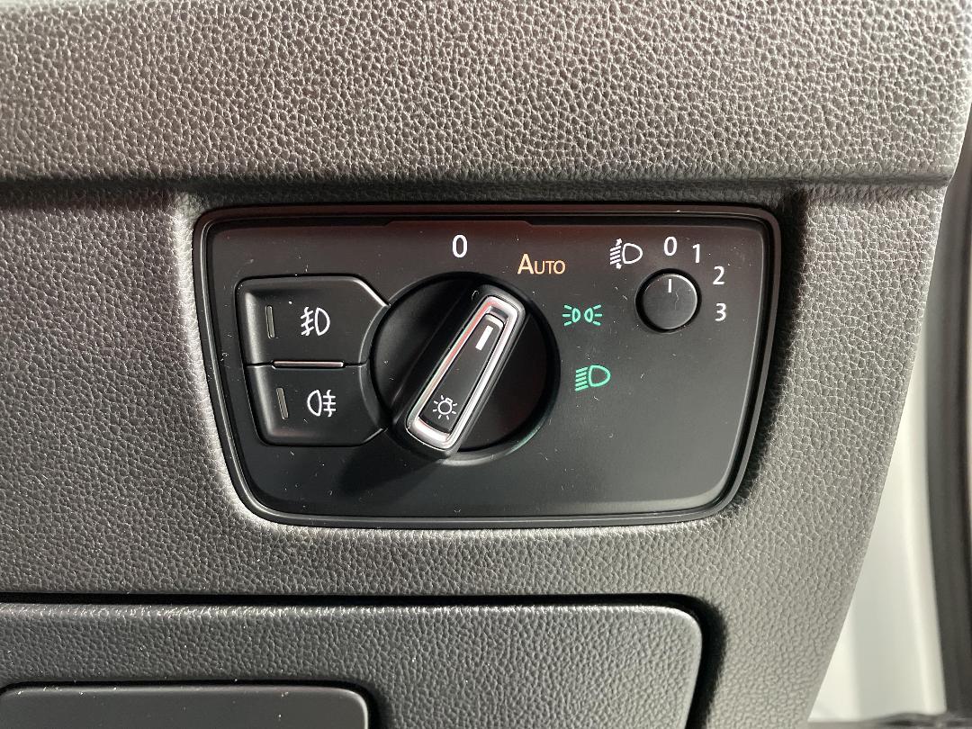 Photo '33' of Volkswagen Passat