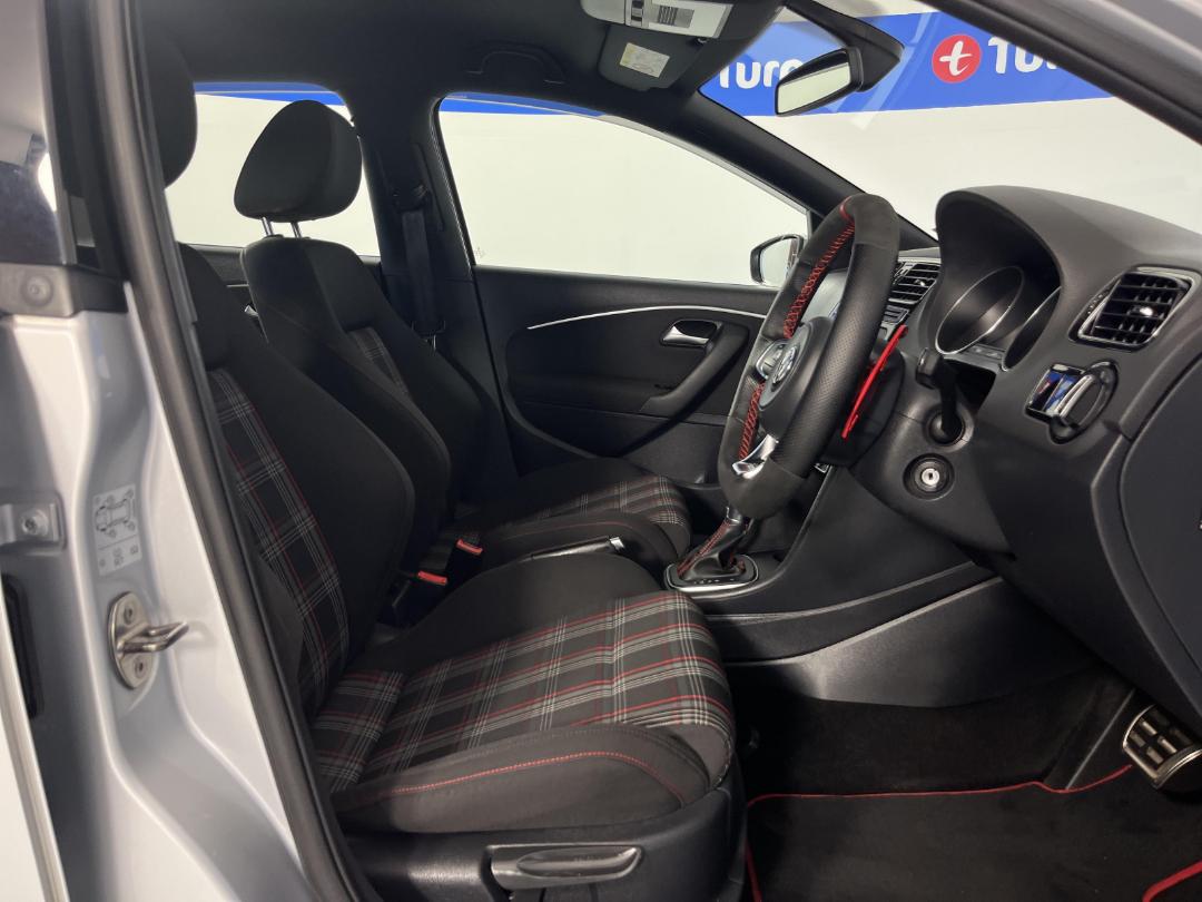 Photo '16' of Volkswagen Polo