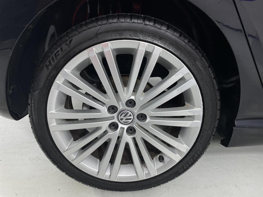 Photo '12' of Volkswagen Polo Photo '12' of Volkswagen Polo