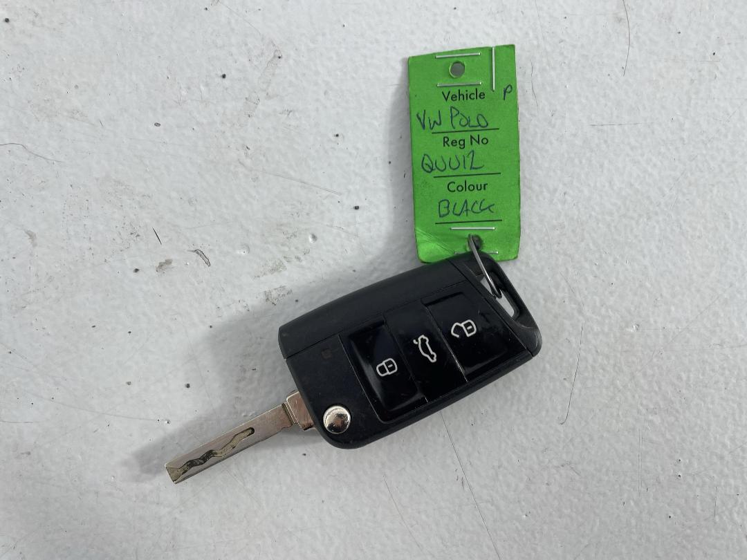 Photo '22' of Volkswagen Polo Photo '22' of Volkswagen Polo