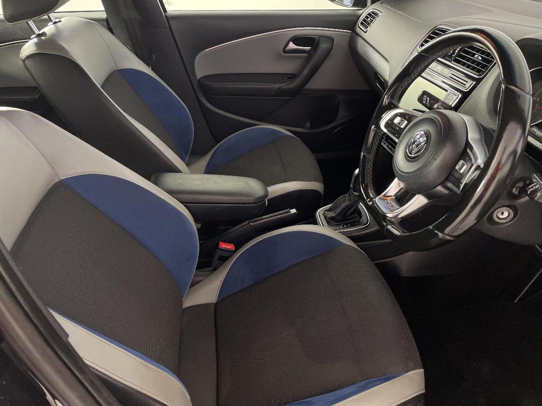 Photo '16' of Volkswagen Polo Photo '16' of Volkswagen Polo