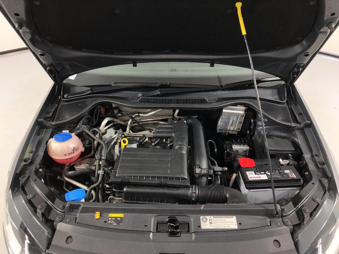 Photo '13' of Volkswagen Polo