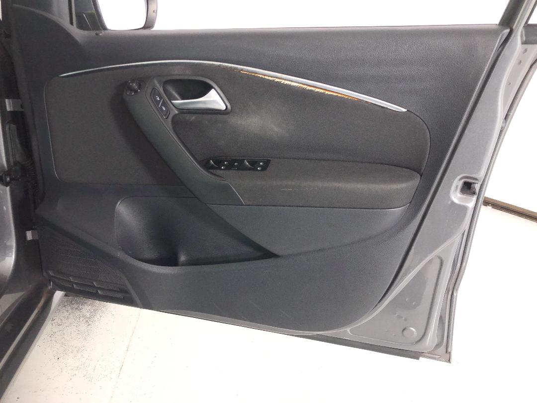 Photo '15' of Volkswagen Polo