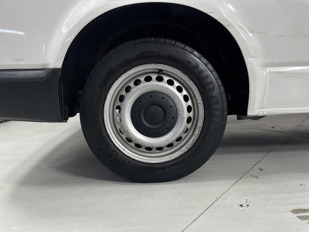 Photo '12' of Volkswagen T5