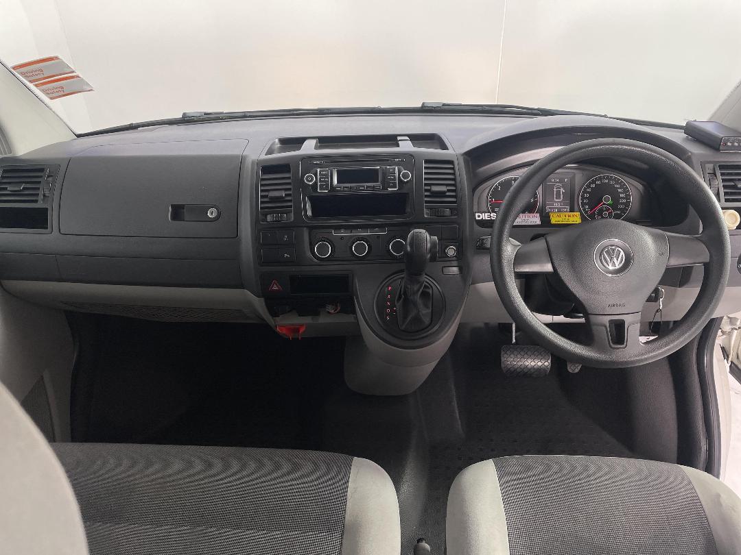 Photo '17' of Volkswagen T5