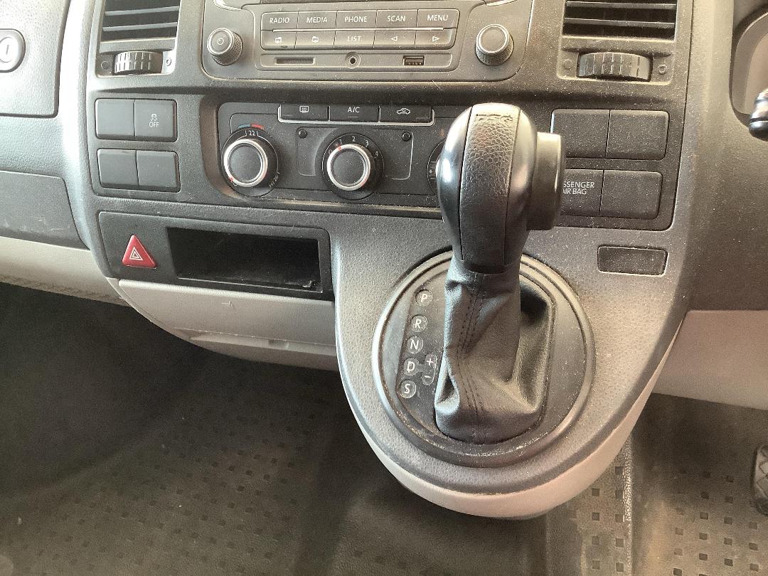 Photo '13' of Volkswagen T5 Transporter SWB