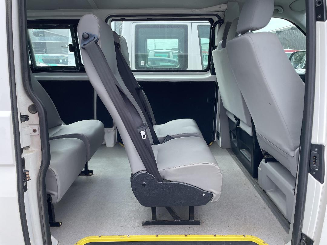 Photo '17' of Volkswagen T5 Transporter LWB Photo '17' of Volkswagen T5 Transporter LWB