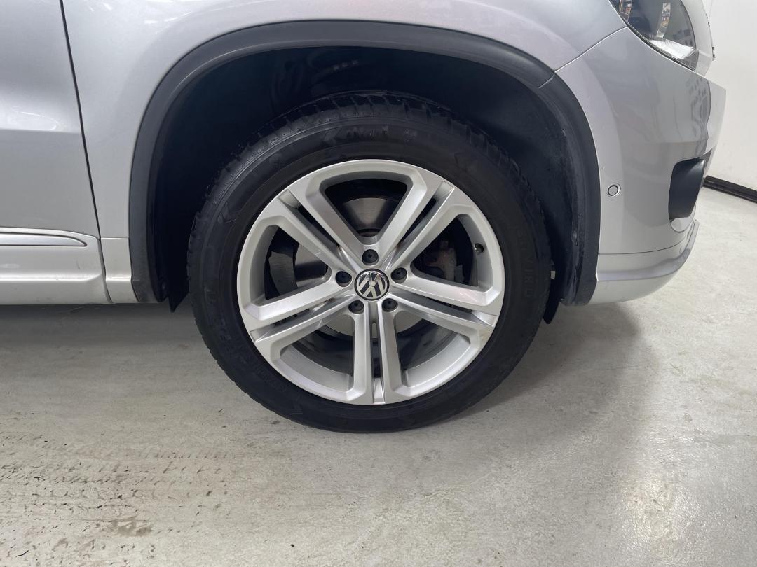 Photo '9' of Volkswagen Tiguan Photo '9' of Volkswagen Tiguan