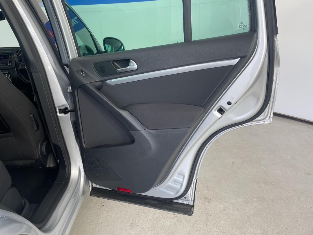 Photo '19' of Volkswagen Tiguan Photo '19' of Volkswagen Tiguan