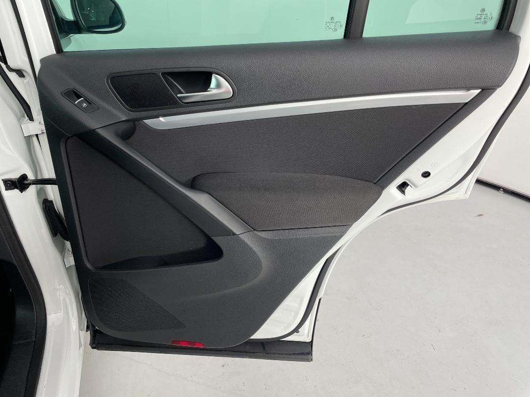 Photo '19' of Volkswagen Tiguan Photo '19' of Volkswagen Tiguan