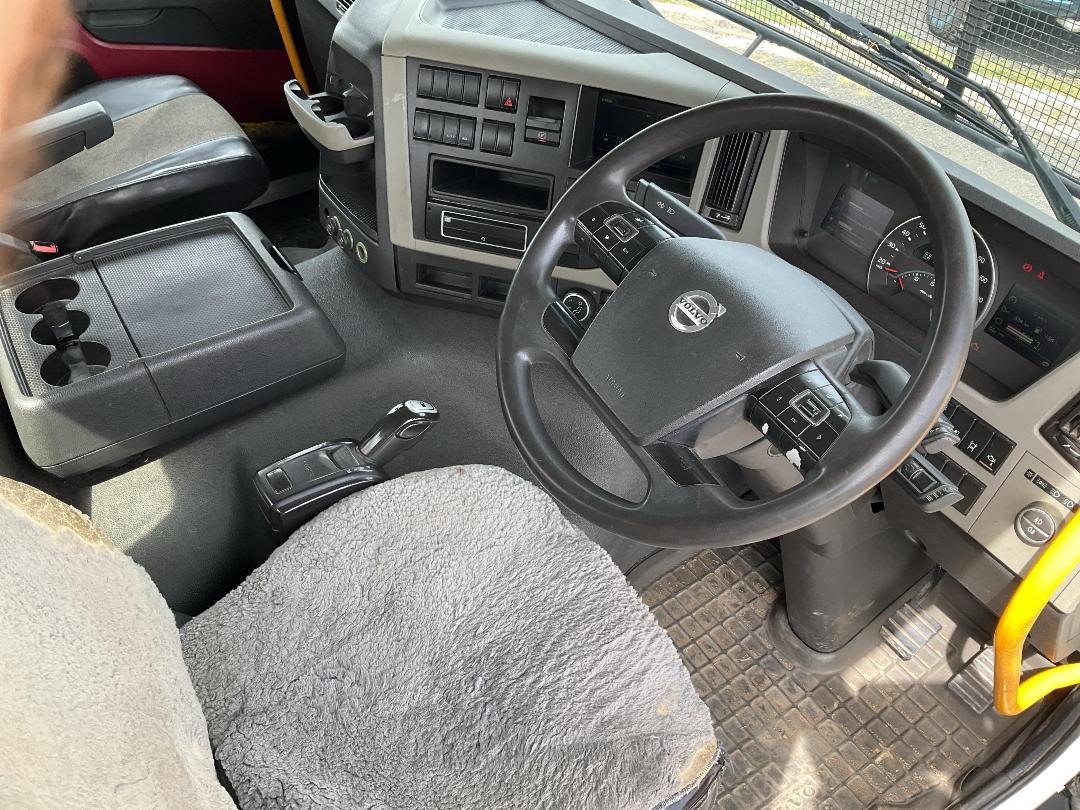 Photo '13' of Volvo FM500 Cab Chassis