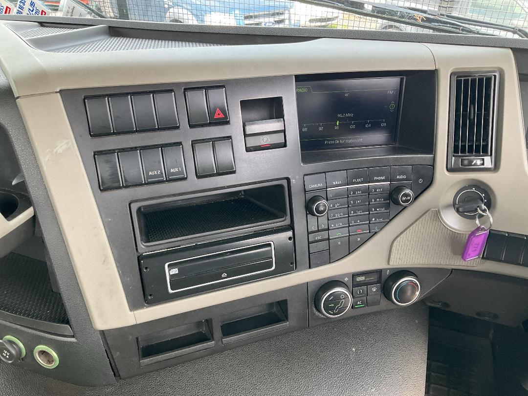 Photo '20' of Volvo FM500 Cab Chassis