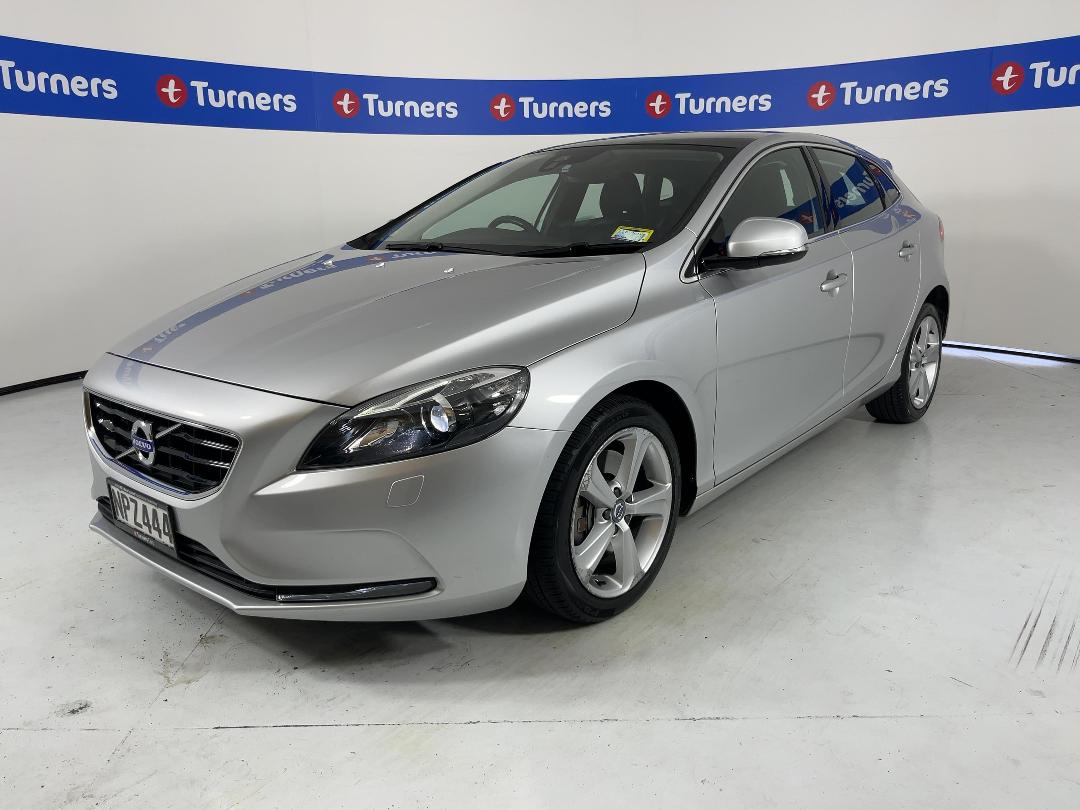 Photo '4' of Volvo V40