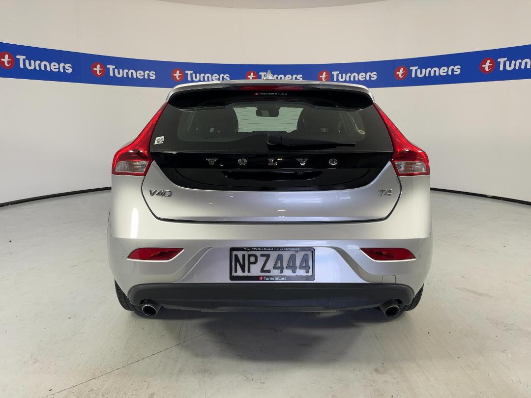 Photo '6' of Volvo V40