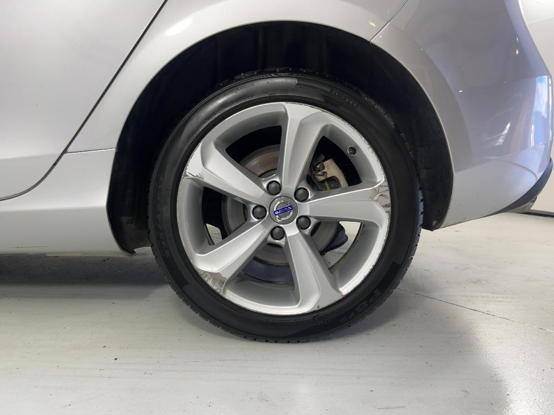 Photo '11' of Volvo V40