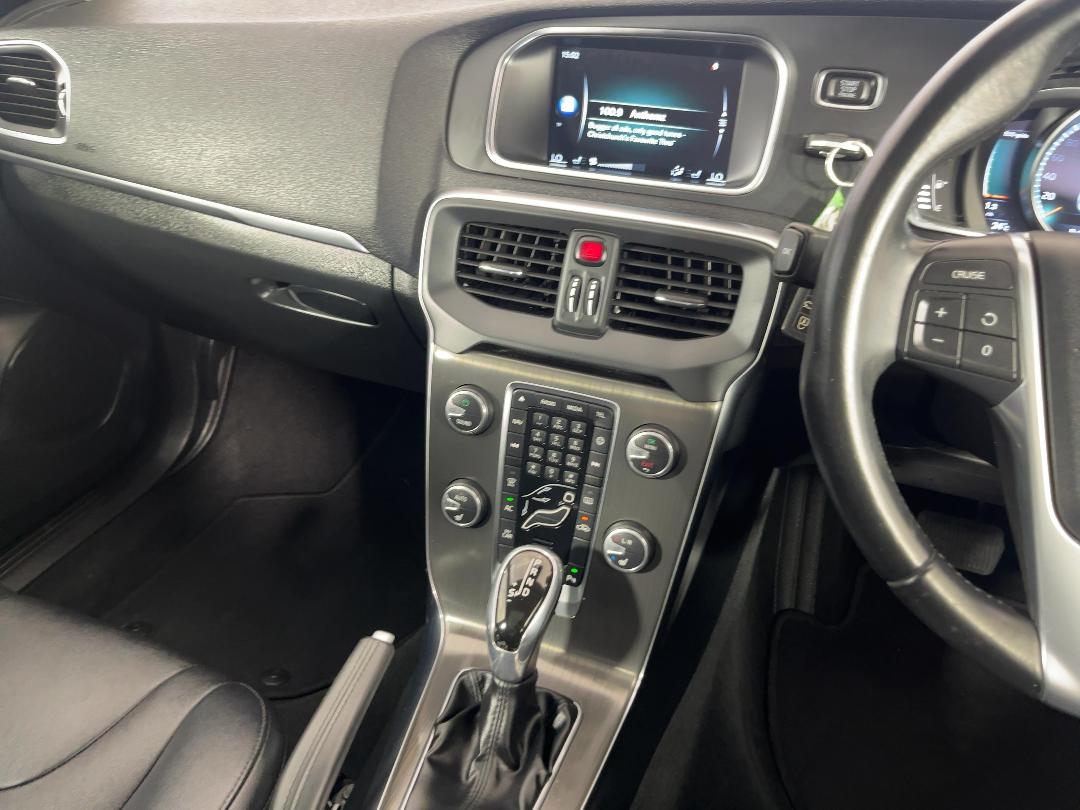 Photo '18' of Volvo V40