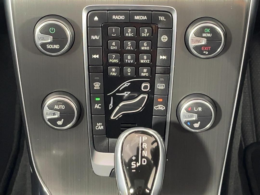 Photo '25' of Volvo V40