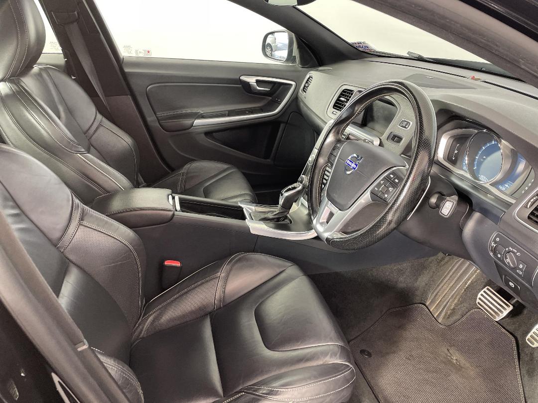 Photo '16' of Volvo V60