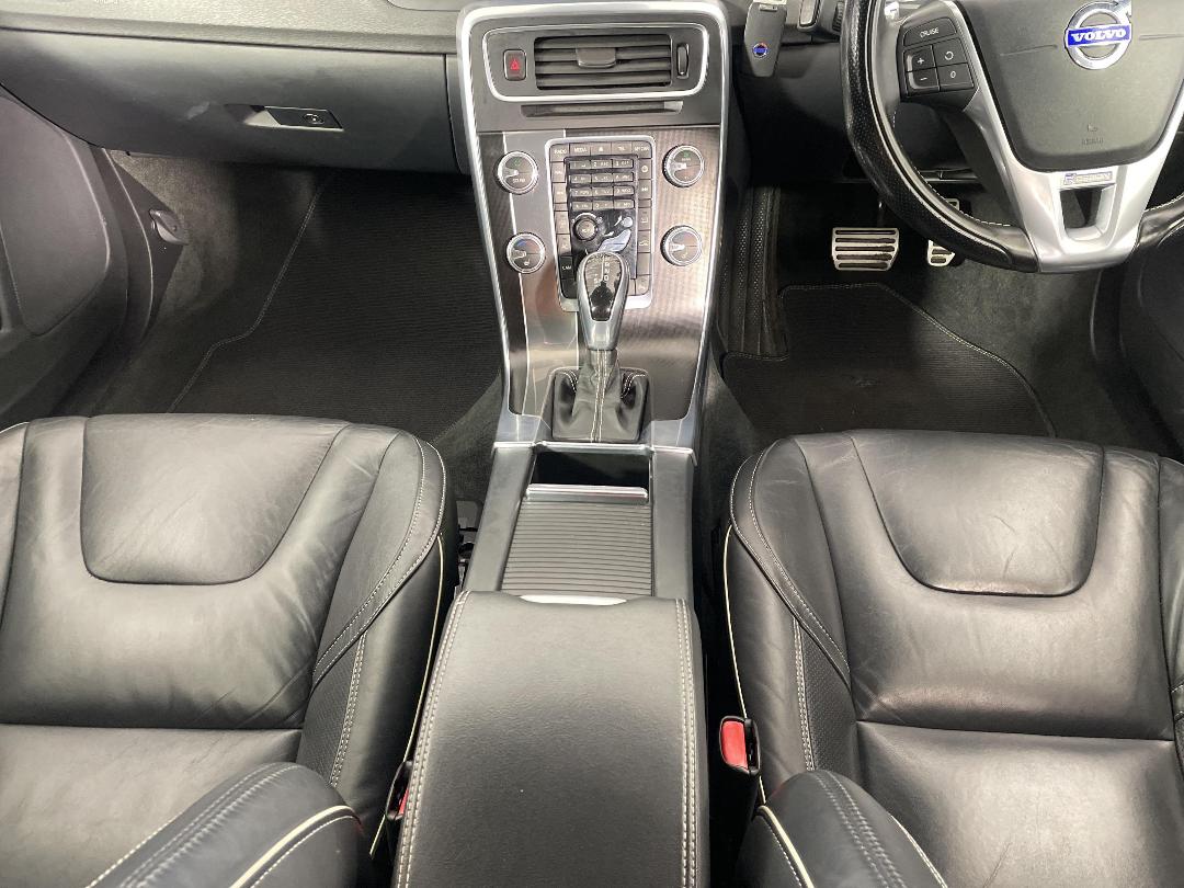 Photo '18' of Volvo V60