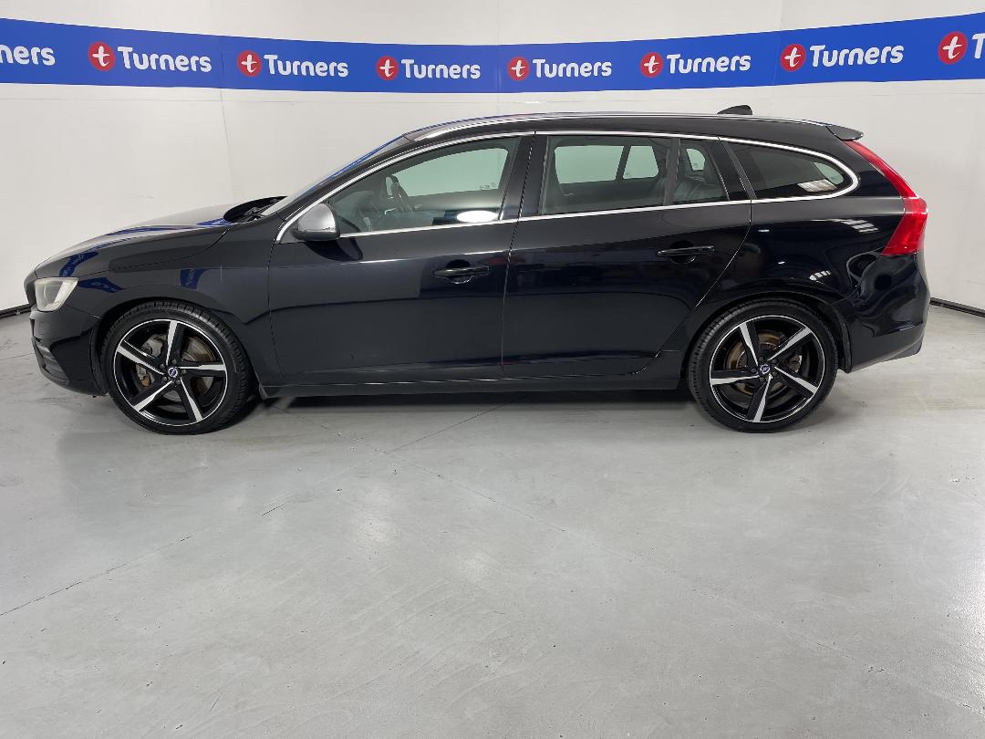 Photo '24' of Volvo V60