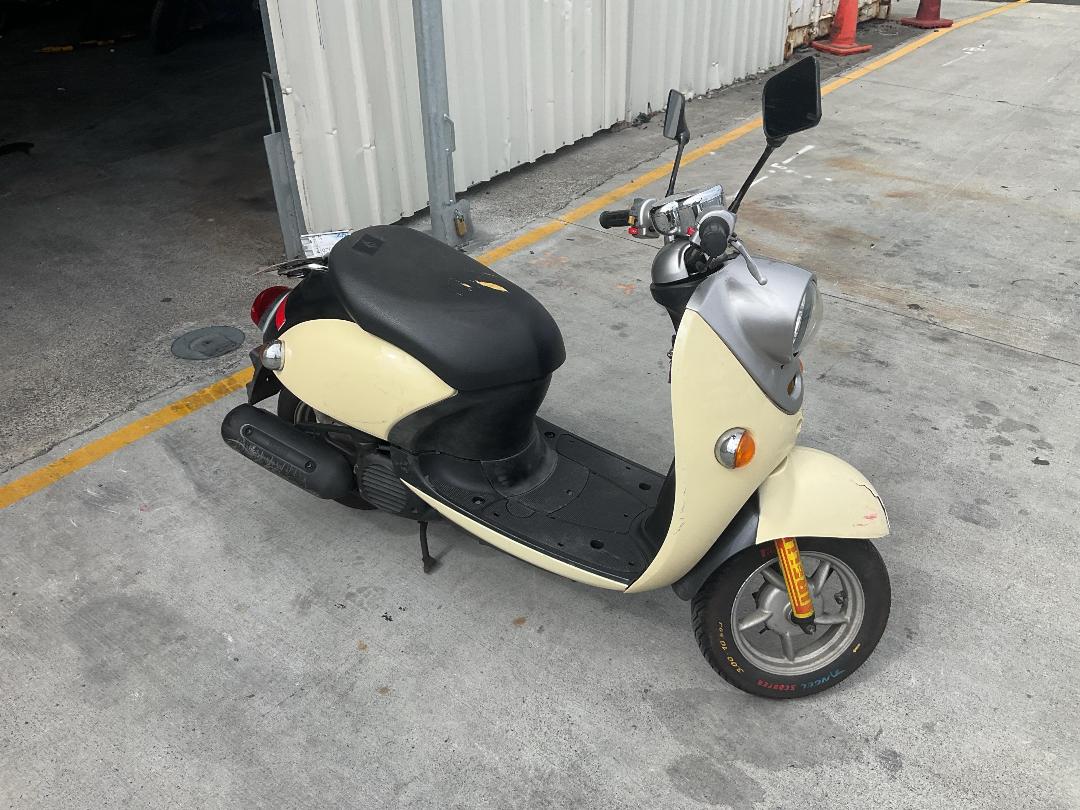 Photo '2' of Yamaha Vino no submodel