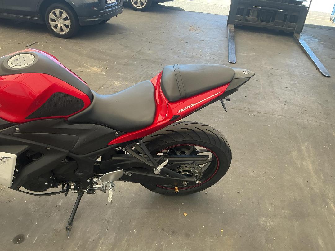 Photo '19' of Yamaha YZF R3