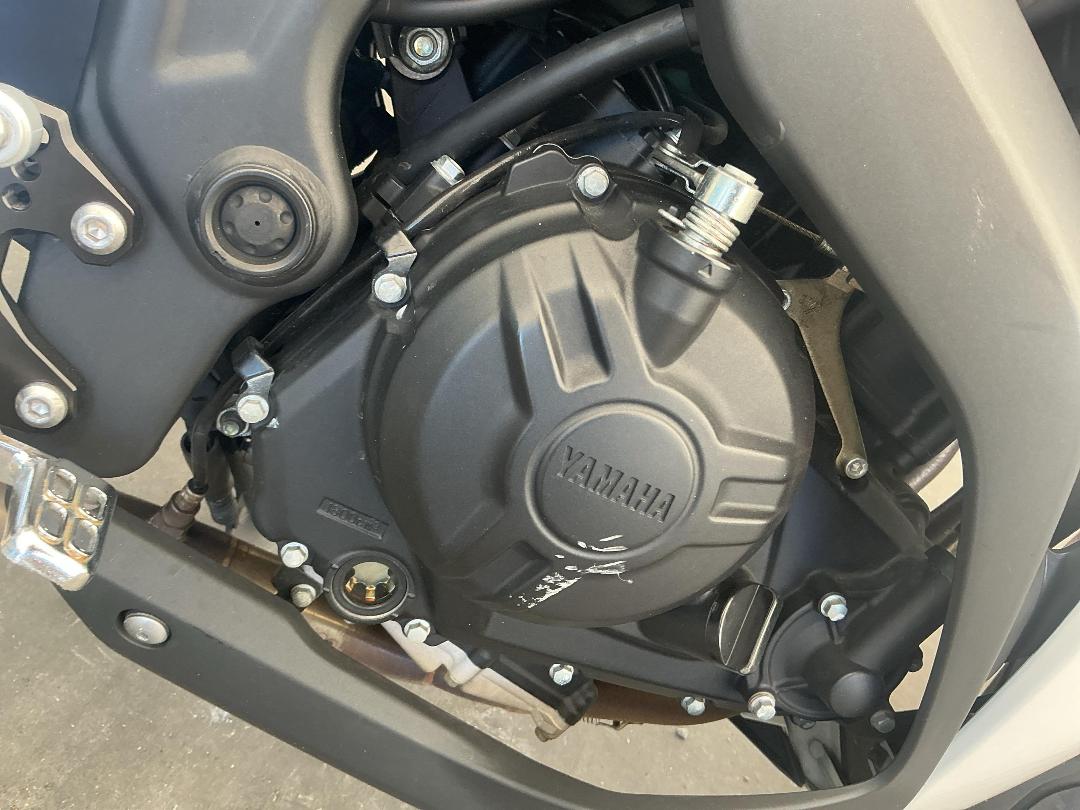 Photo '25' of Yamaha YZF R3