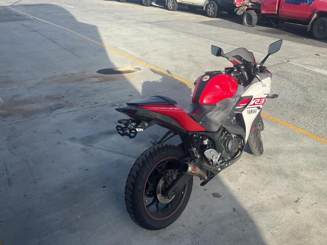 Photo '8' of Yamaha YZF R3AF