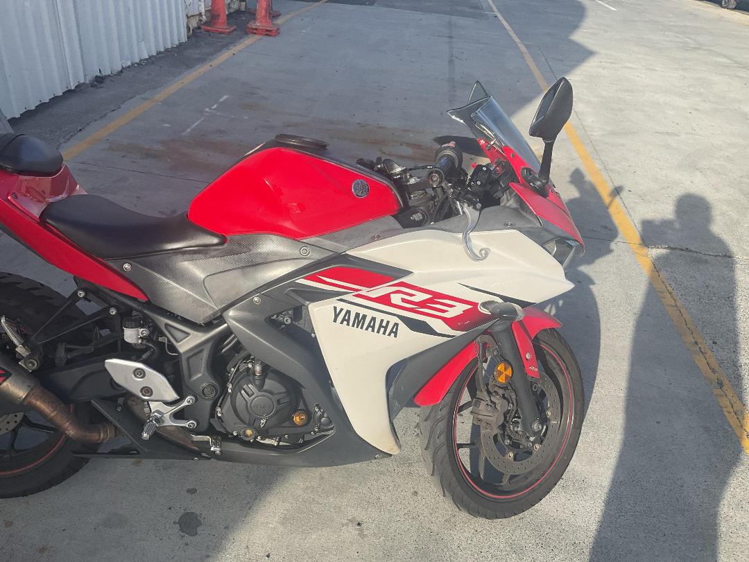 Photo '13' of Yamaha YZF R3AF