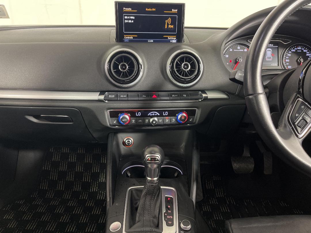 Photo '18' of Audi A3