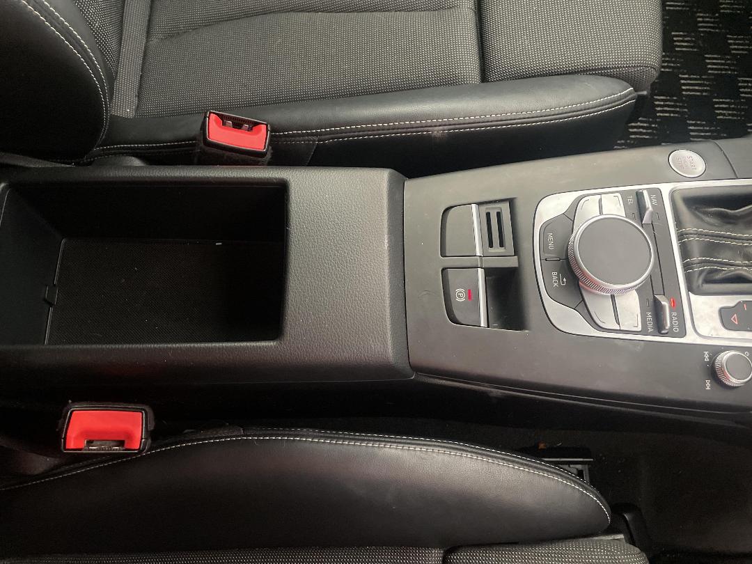 Photo '33' of Audi A3 Photo '33' of Audi A3