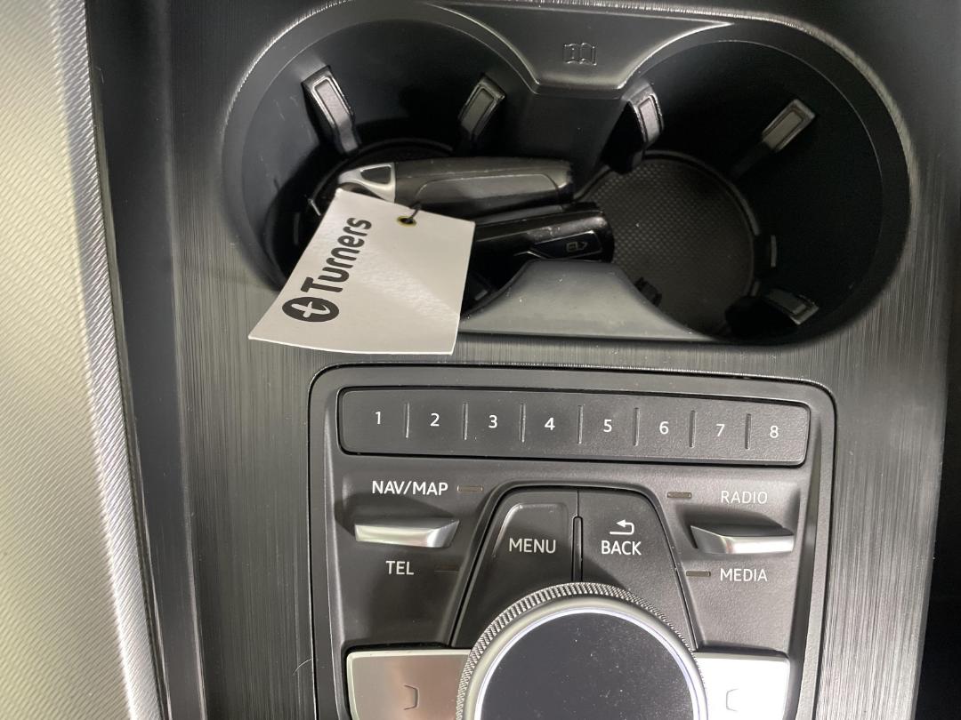 Photo '24' of Audi A4