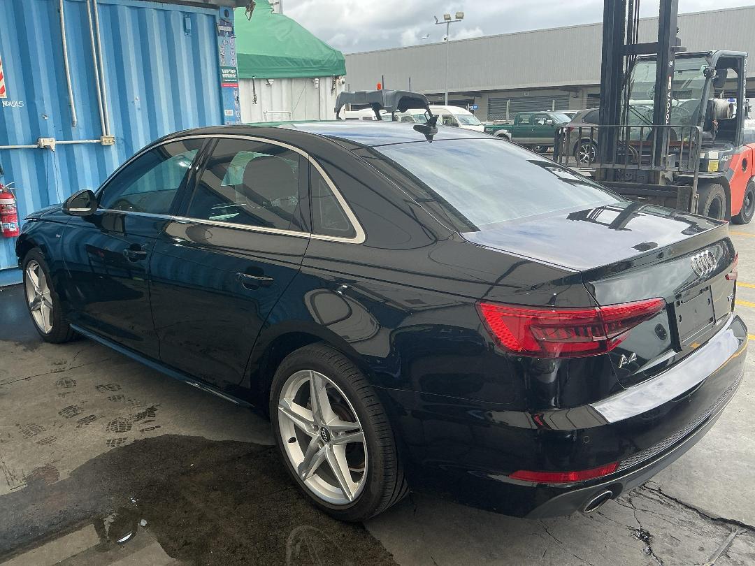 Photo '3' of Audi A4 Photo '3' of Audi A4