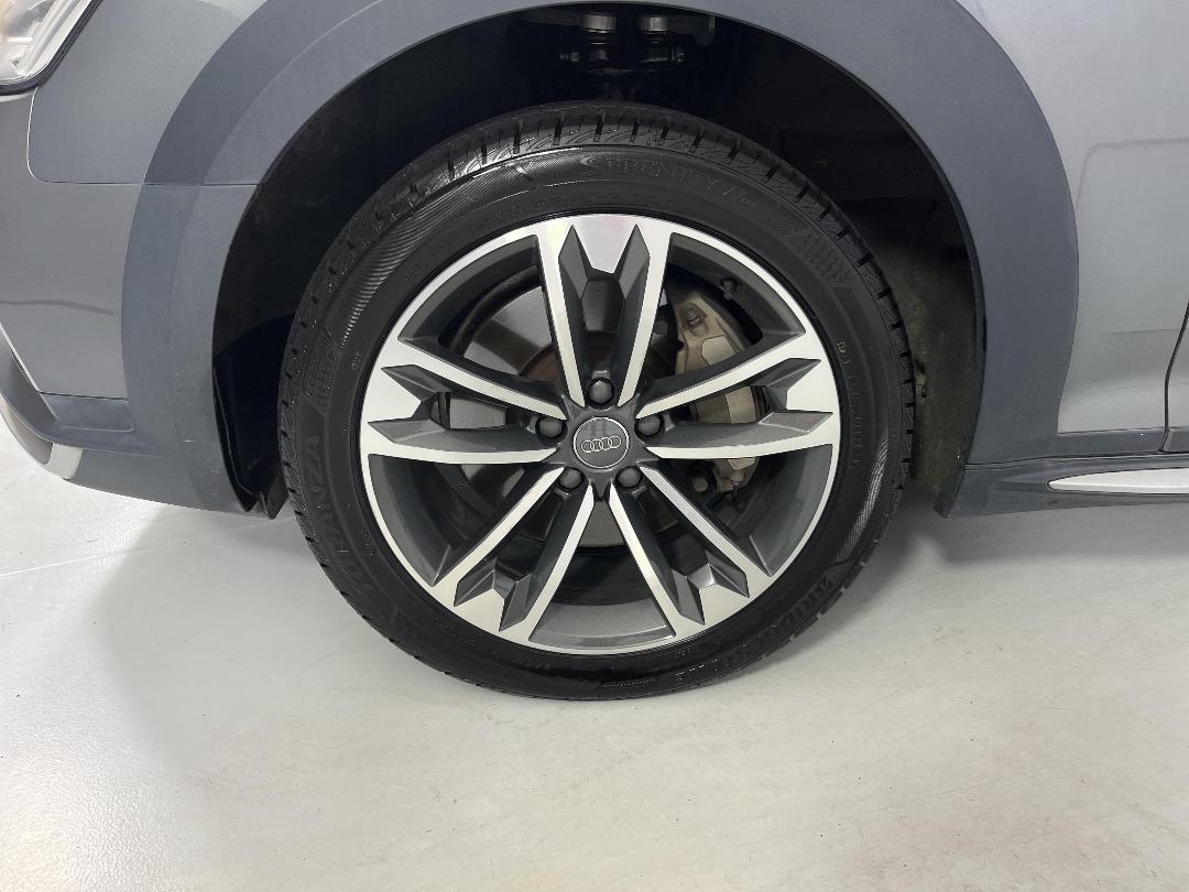 Photo '10' of Audi A4 Photo '10' of Audi A4